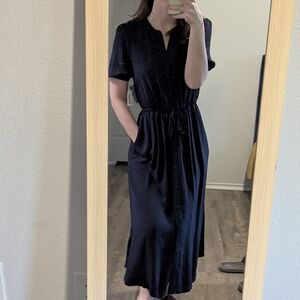 Elegant Navy Midi Dress